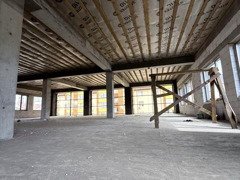 комерційна за адресою Дорошенка вул., 7