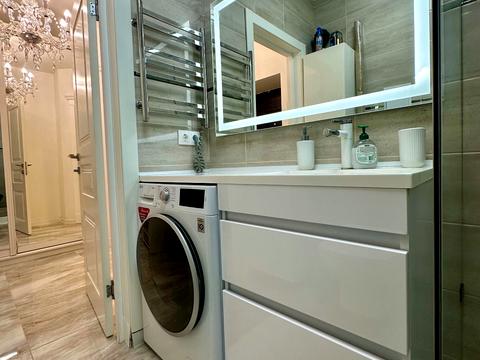 квартира за адресою Абрикосова вул., 1-В