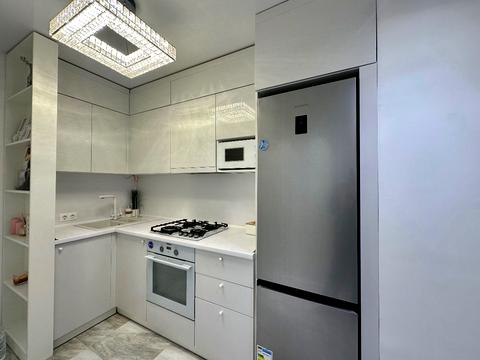 квартира за адресою Абрикосова вул., 1-В