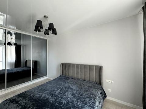 квартира за адресою Сім'ї Кульженків вул. (Петра Дегтяренка), 37