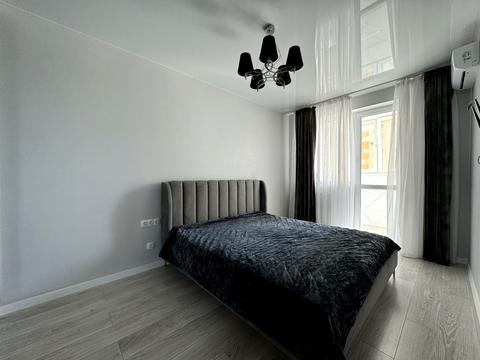 квартира за адресою Сім'ї Кульженків вул. (Петра Дегтяренка), 37