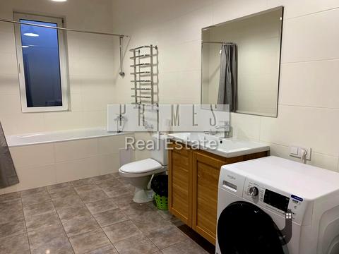 дом по адресу Киев, Академіка Возіанова ул. (Академіка Карпинського)