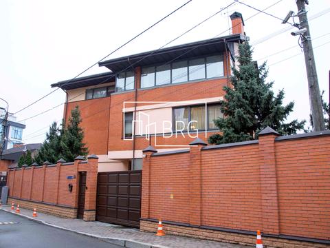 будинок за адресою Редутна вул.