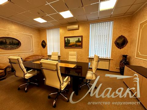 комерційна за адресою Київ, Панаса Мирного вул., 1