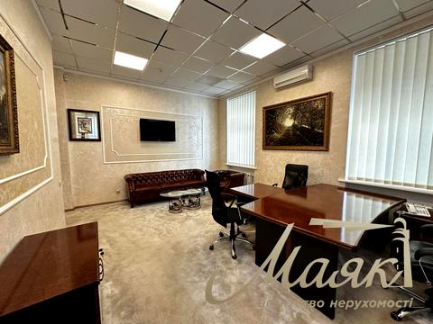 комерційна за адресою Київ, Панаса Мирного вул., 1