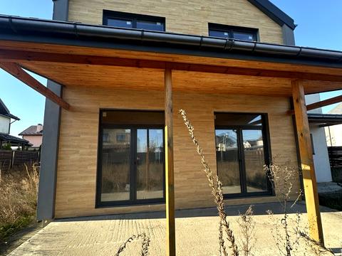 дом по адресу Мира ул.