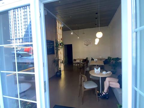 комерційна за адресою Михайла Максимовича вул. (Онуфрія Трутенка), 26-В