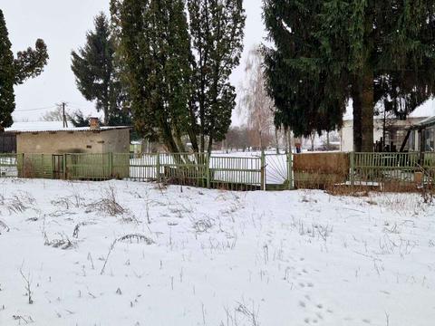 дом по адресу Центральна