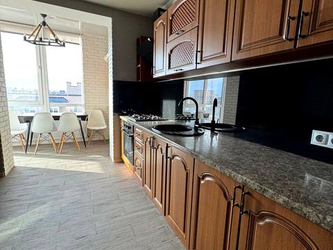 квартира за адресою Співдружності вул., 1