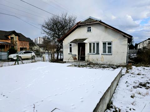 будинок за адресою Січинського