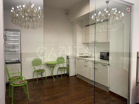 комерційна за адресою Шота Руставелі вул., 20