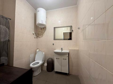 комерційна за адресою Незалежності вул., 11/5