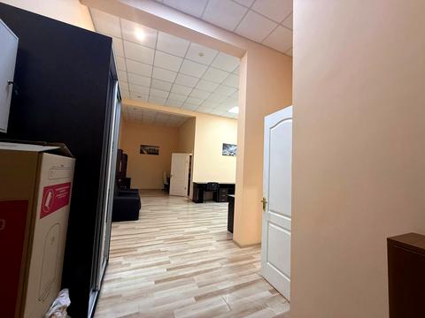 комерційна за адресою Незалежності вул., 11/5