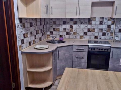 квартира за адресою Шкільна вул. (Героїв Сталінграда), 46