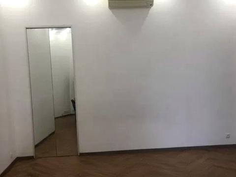 коммерческая по адресу Большая Васильковская ул. (Красноармейская), 47