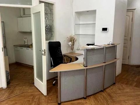 коммерческая по адресу Большая Васильковская ул. (Красноармейская), 47