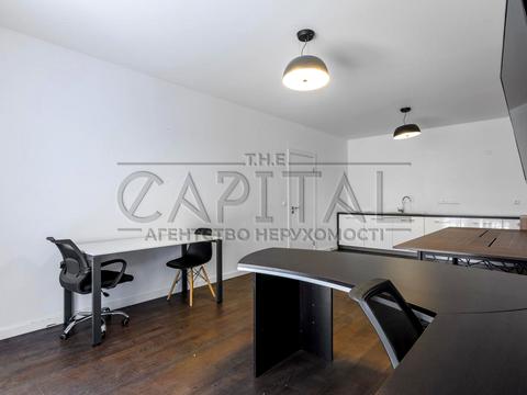 будинок за адресою Локомотивна вул., 36