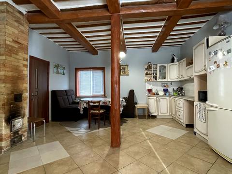 дом по адресу Героїв холодного яру, 105