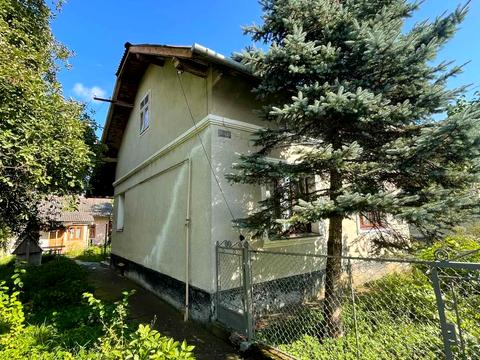 дом по адресу Спортивна