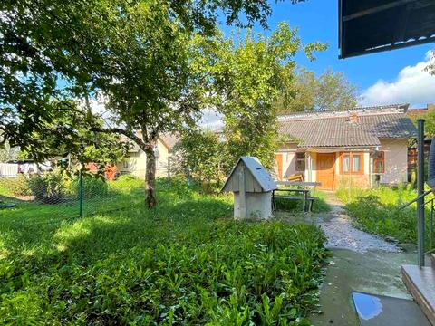 дом по адресу Спортивна