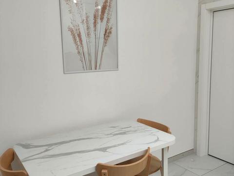 квартира за адресою Володимира Великого вул. (Артема), 10е