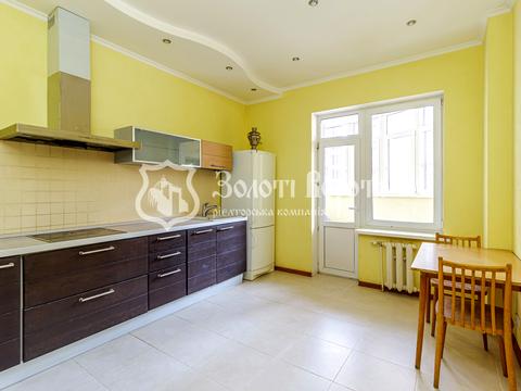 квартира за адресою Дмитрівська вул., 69