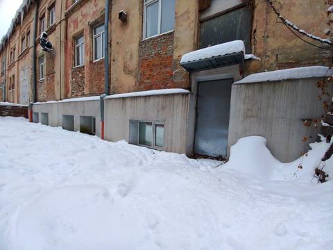 комерційна за адресою Б.Хмельницького, 106