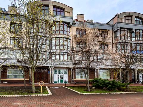 комерційна за адресою Київ, Оболонська набережна вул., 19