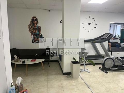 комерційна за адресою Регенераторна вул., 4 к1-3