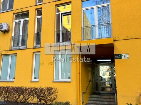 комерційна за адресою Регенераторна вул., 4 к1-3