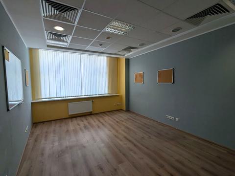 комерційна за адресою Дмитрівська вул., 92/94