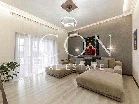 будинок за адресою с. Нові Безрадичі, Жовтнева вул.