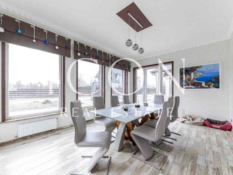 будинок за адресою с. Нові Безрадичі, Жовтнева вул.