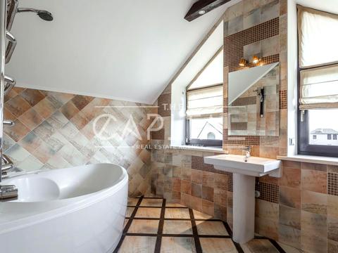 дом по адресу вул. 3-я Ентузіастів