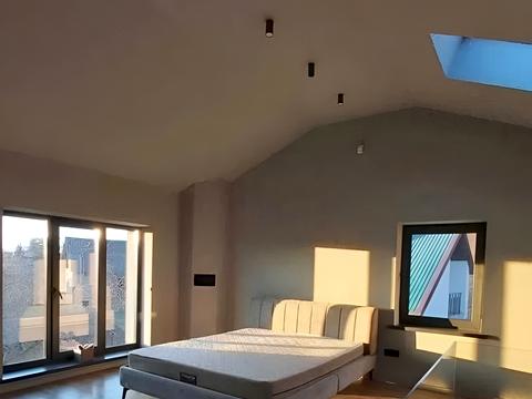 будинок за адресою Мельника вул.