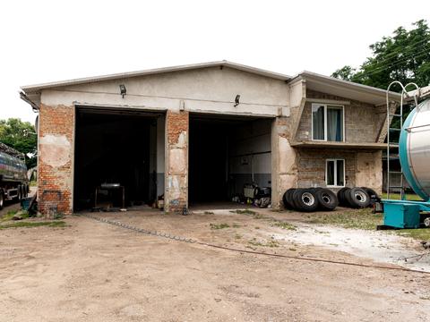 коммерческая по адресу с. Береговое, Миру, 111