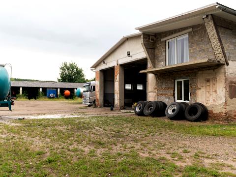 коммерческая по адресу с. Береговое, Миру, 111