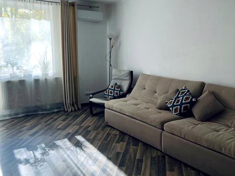 квартира за адресою Андрія Мельника вул., 1