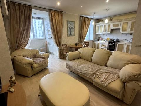 квартира за адресою Зоопаркова вул., 2