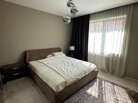 квартира за адресою Слов'янська набережна вул., (Будинок)