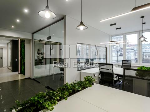 комерційна за адресою Золотоворітська вул., 2-А