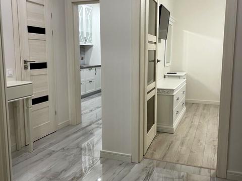 квартира за адресою Дмитра Іващенка вул., 4