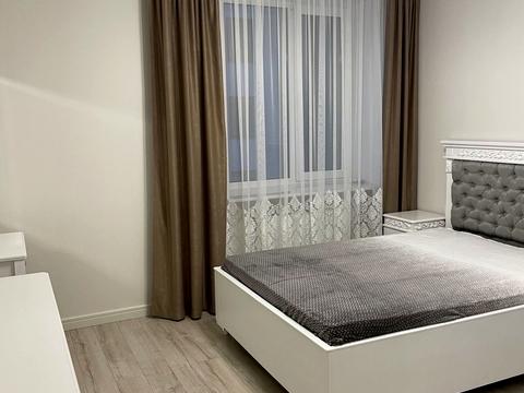 квартира за адресою Дмитра Іващенка вул., 4