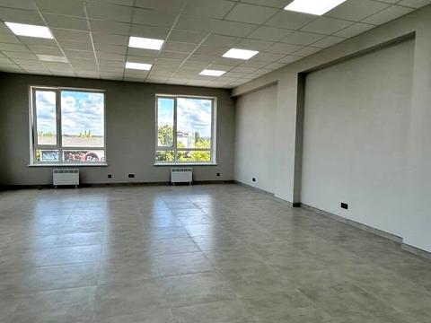 комерційна за адресою Центральна, 65