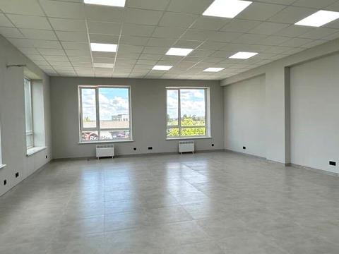 комерційна за адресою Центральна, 65