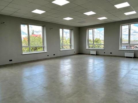 комерційна за адресою Центральна, 65