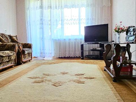 квартира за адресою Антарктична вул., 15а