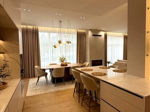 будинок за адресою Розкішна