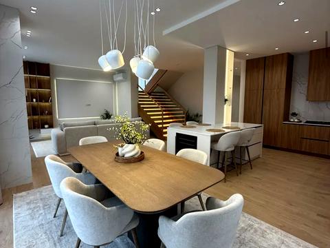 будинок за адресою Розкішна