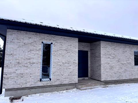 будинок за адресою Весела